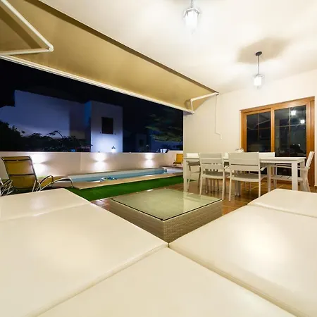 Valentina Private Pool Garden Villa *